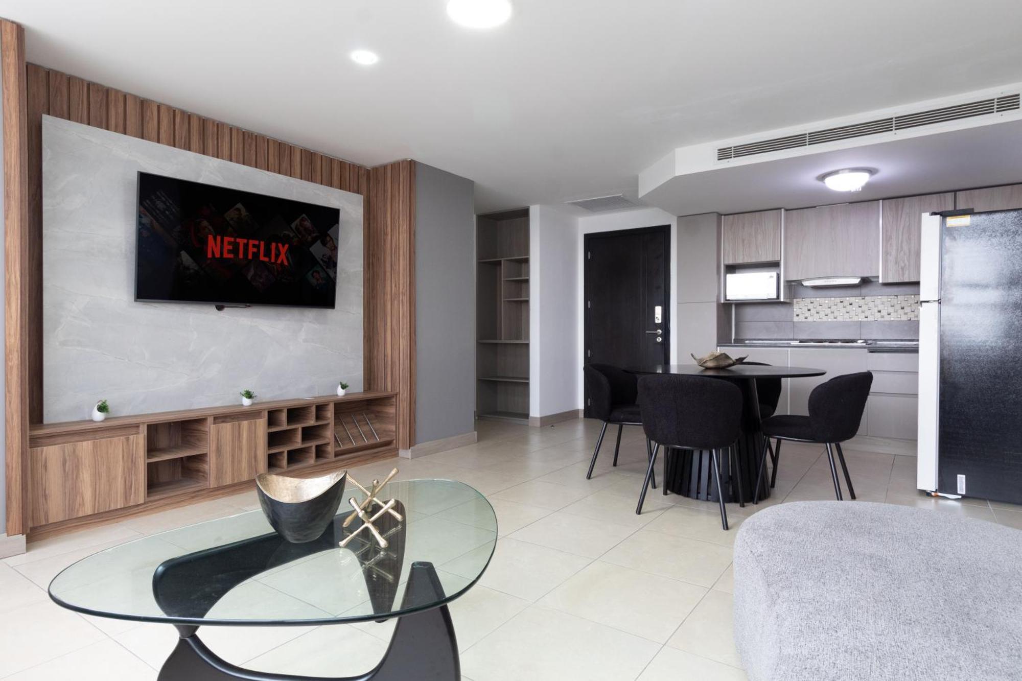 Puerto Santa Ana Luxury Suites Гуаякуил Екстериор снимка